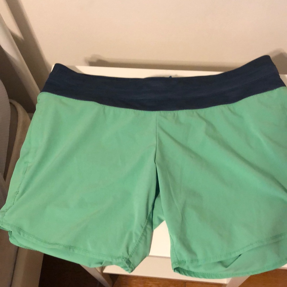 Oiselle long Roga short in pretty green